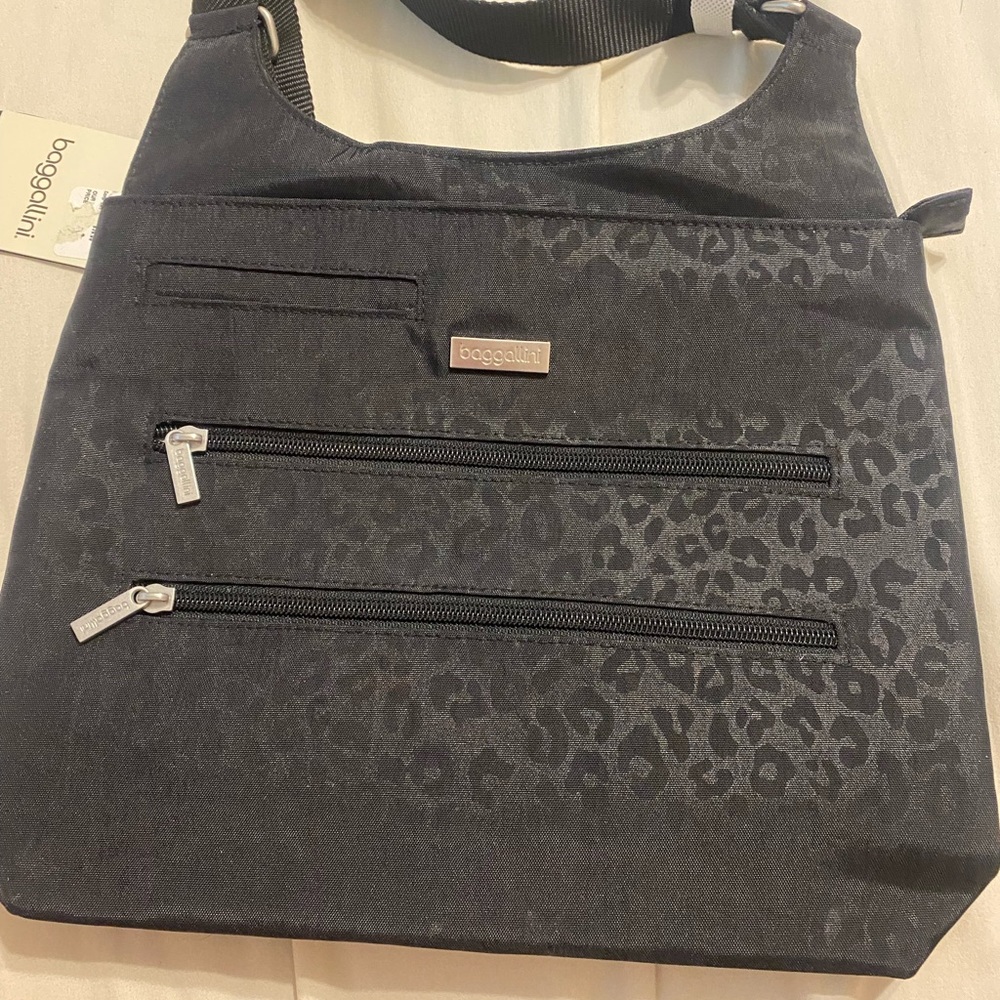 Black leopard print crossbody